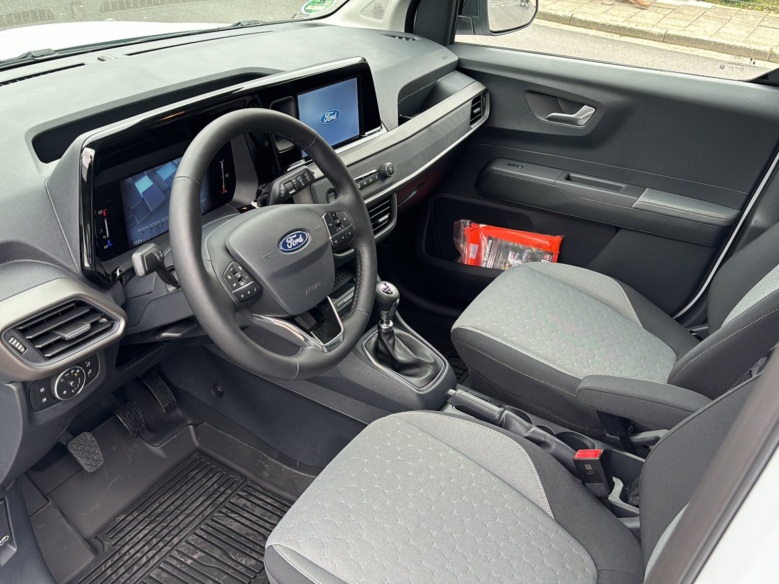 Ford Transit Courier Limited 1.5 EcoBlue — Miniatur 11