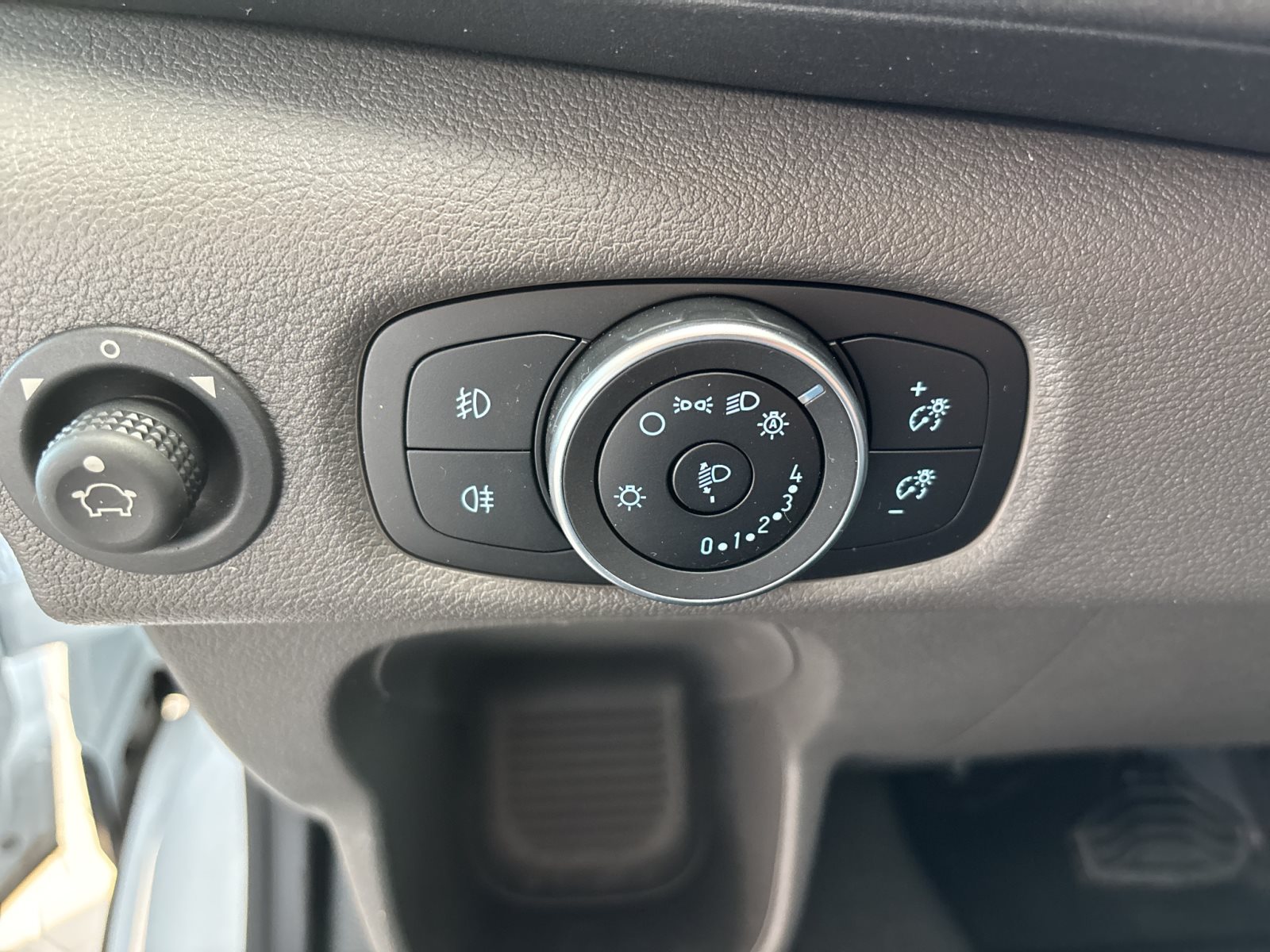 Ford Transit Kasten 350 L3H2 Trend *Automatik* — Miniatur 15