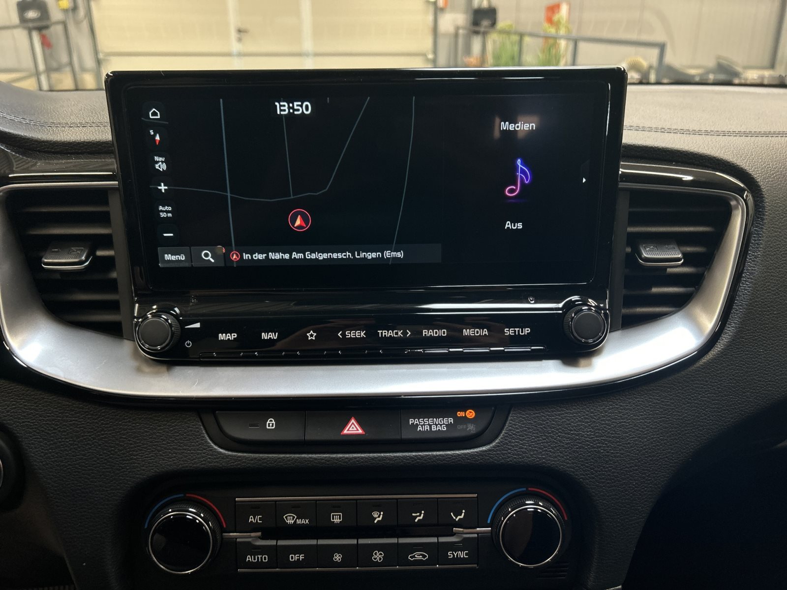 KIA Ceed 1.5T 48V DCT 140 Ultimate — Miniatur 15