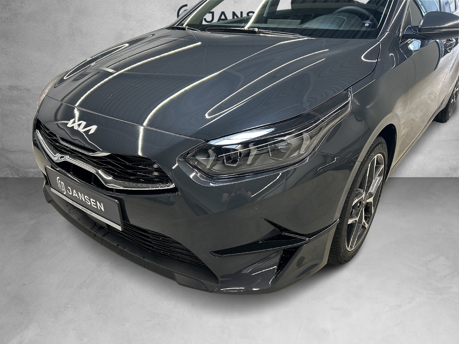 KIA Ceed 1.5T 48V DCT 140 Ultimate — Miniatur 9