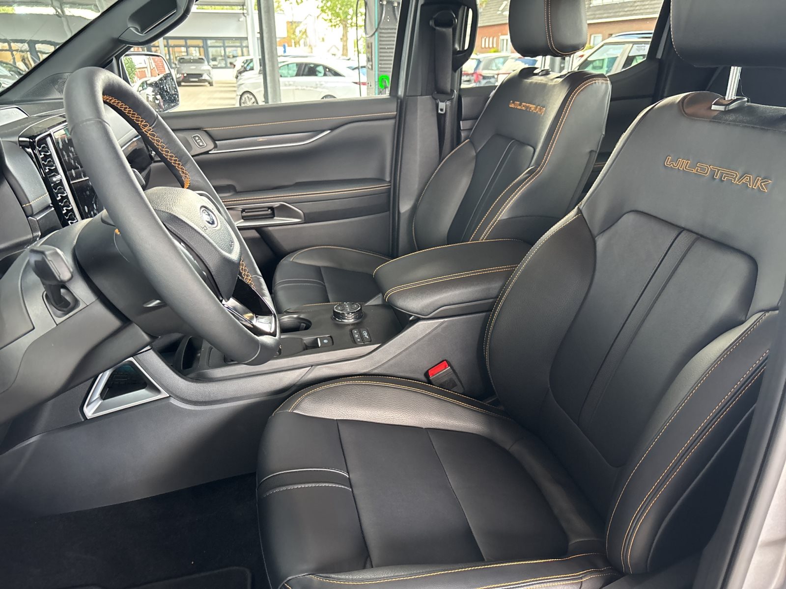 Ford Ranger Wildtrak e-4WD Doppelkabine PHEV — Miniatur 10