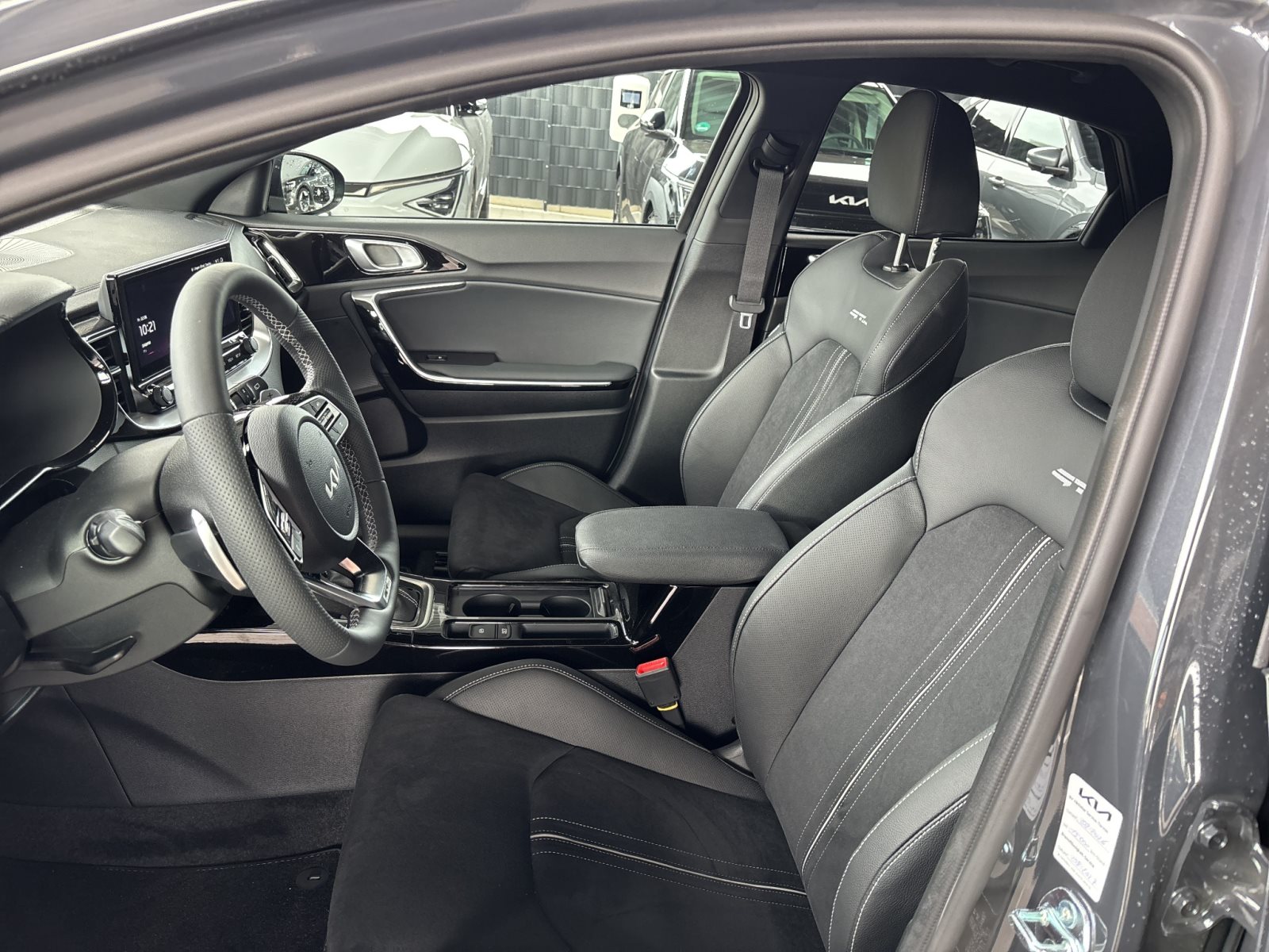 KIA XCeed 1.6T 180 DCT GT-Line *Ganzjahresreifen* — Miniatur 11