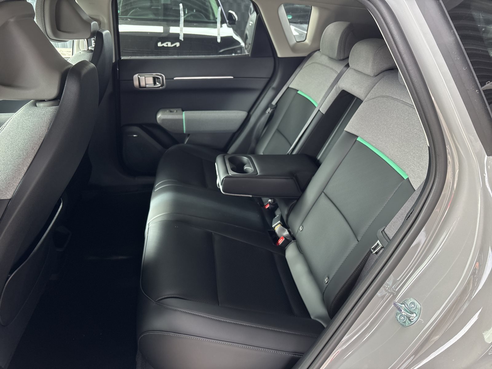 KIA EV4 81,4 kWh Earth — Miniatur 12