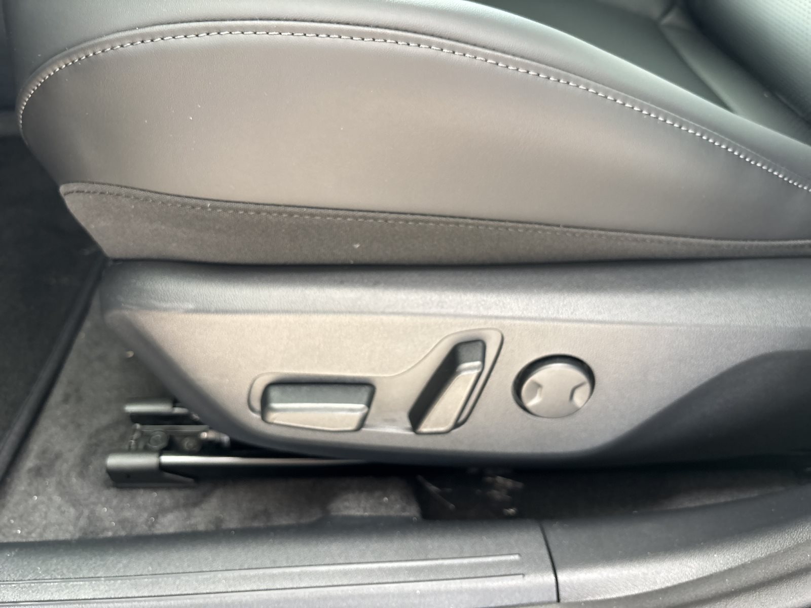 KIA EV4 81,4 kWh Earth — Miniatur 20