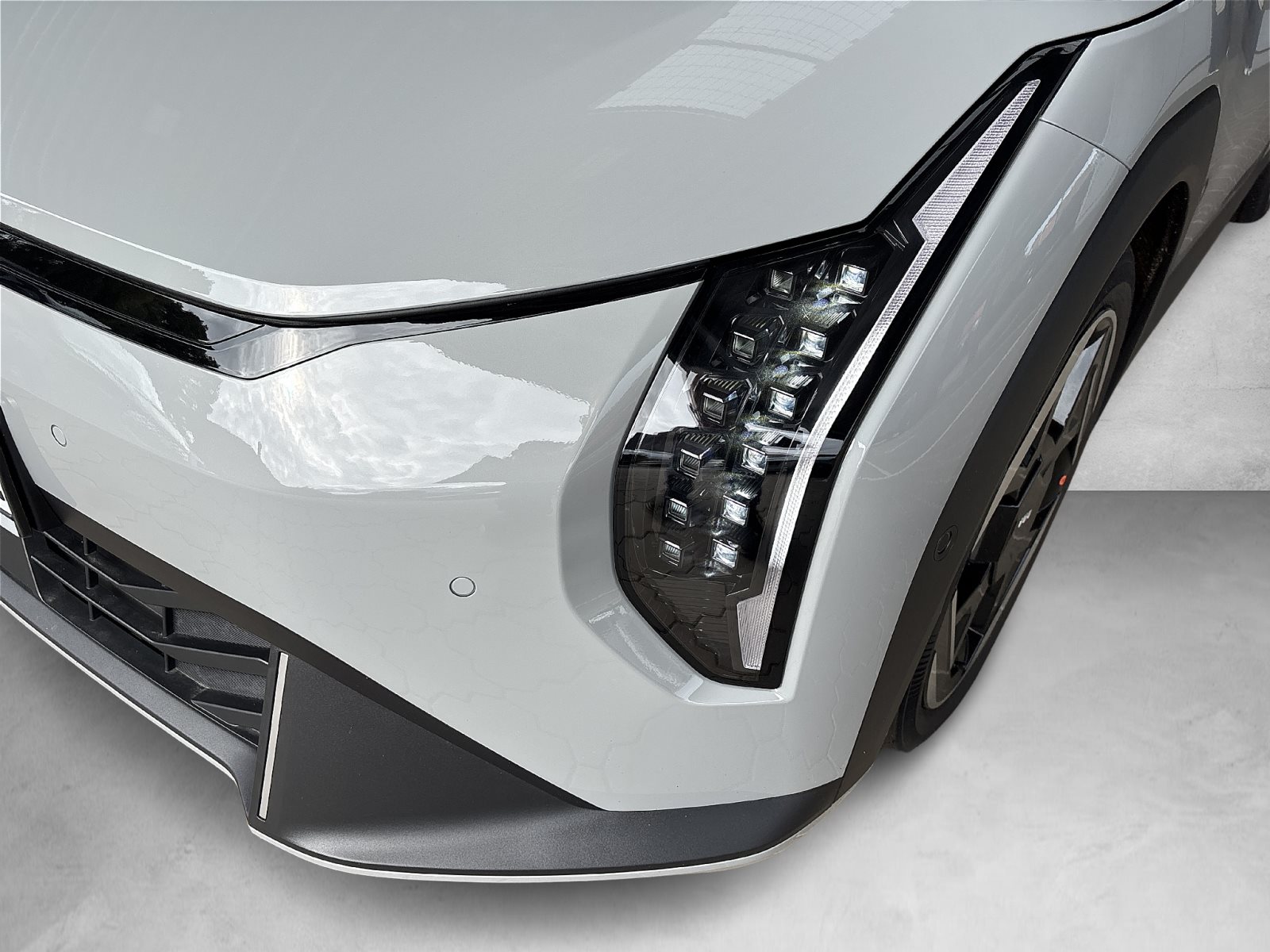 KIA EV4 81,4 kWh Earth — Miniatur 9