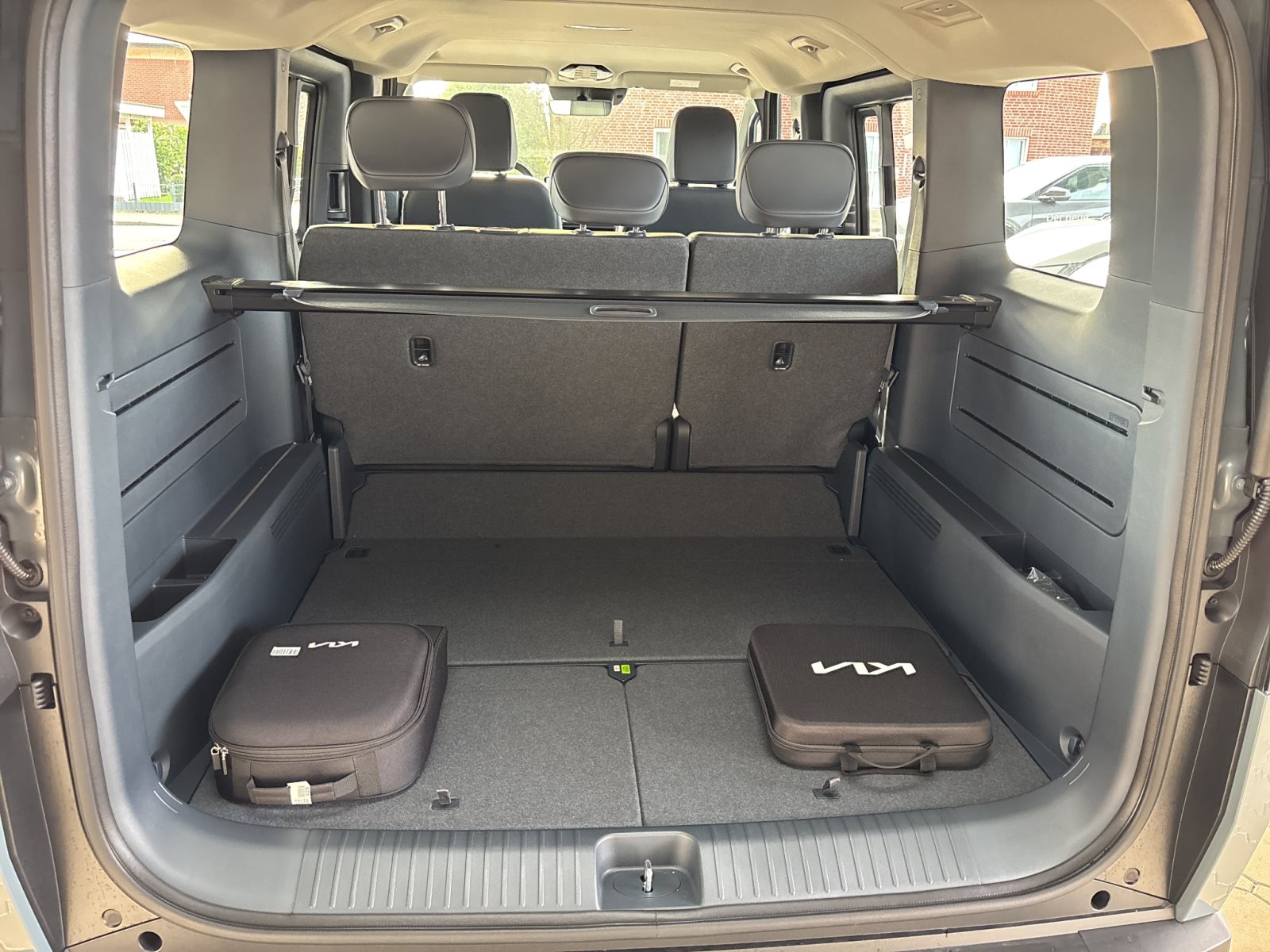 KIA PV5 Passenger 71,2 kWh Elite *Ganzjahresreifen* — Miniatur 20