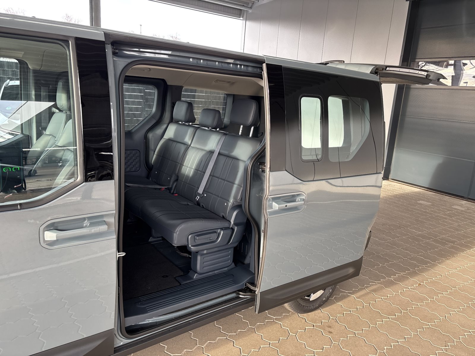 KIA PV5 Passenger 71,2 kWh Elite *Ganzjahresreifen* — Miniatur 22