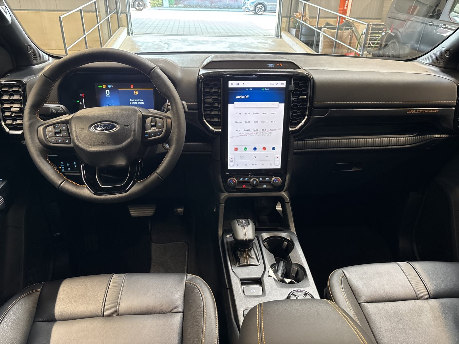 Ford Ranger Wildtrak e-4WD DoKa PHEV — Miniatur 13