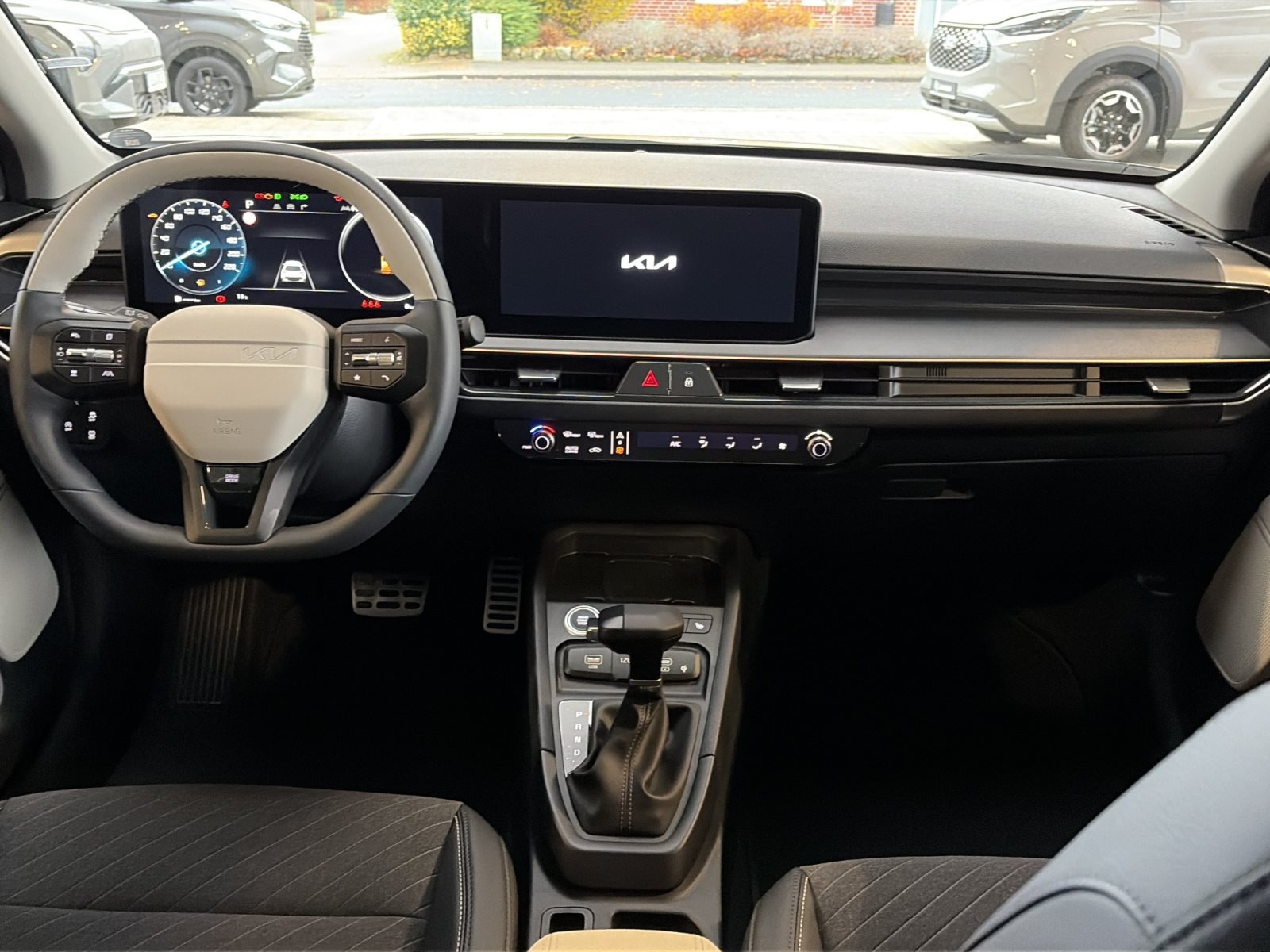 KIA Stonic 1.0T 115 48V DCT GT-Line — Miniatur 13