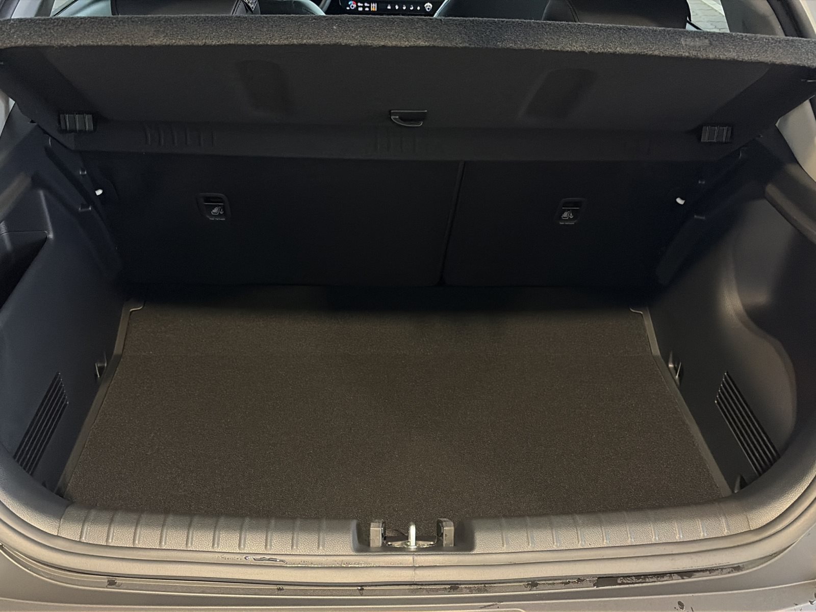 KIA Stonic 1.0T 115 48V DCT GT-Line — Miniatur 16
