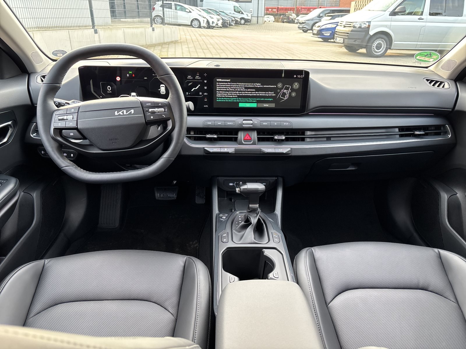 KIA K4 1.6 T-GDI 110 kW DCT7 Spirit — Miniatur 38