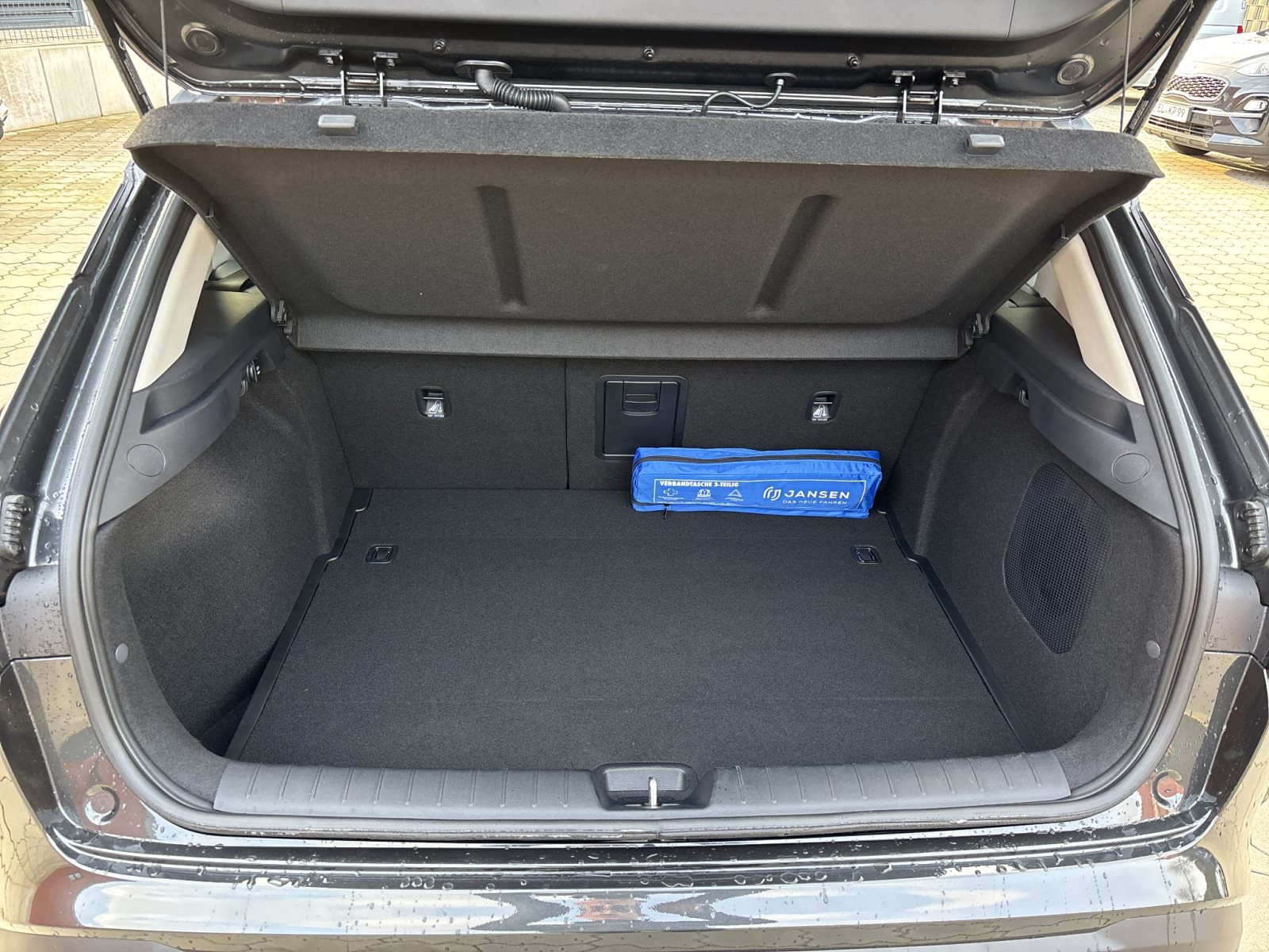KIA K4 1.6 T-GDI 110 kW DCT7 Spirit — Miniatur 57