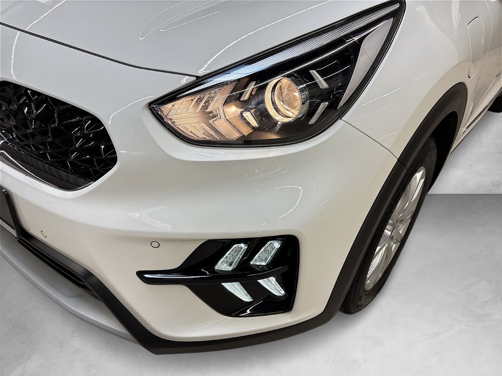 KIA Niro 1.6 Plug-in Hybrid Vision — Miniatur 9