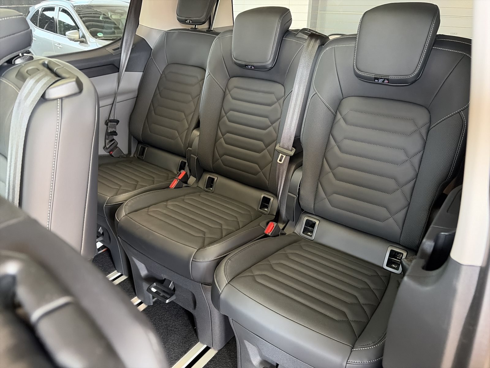 Ford Tourneo Custom Bus 320 L1 Tourneo Titanium X FWD — Miniatur 14