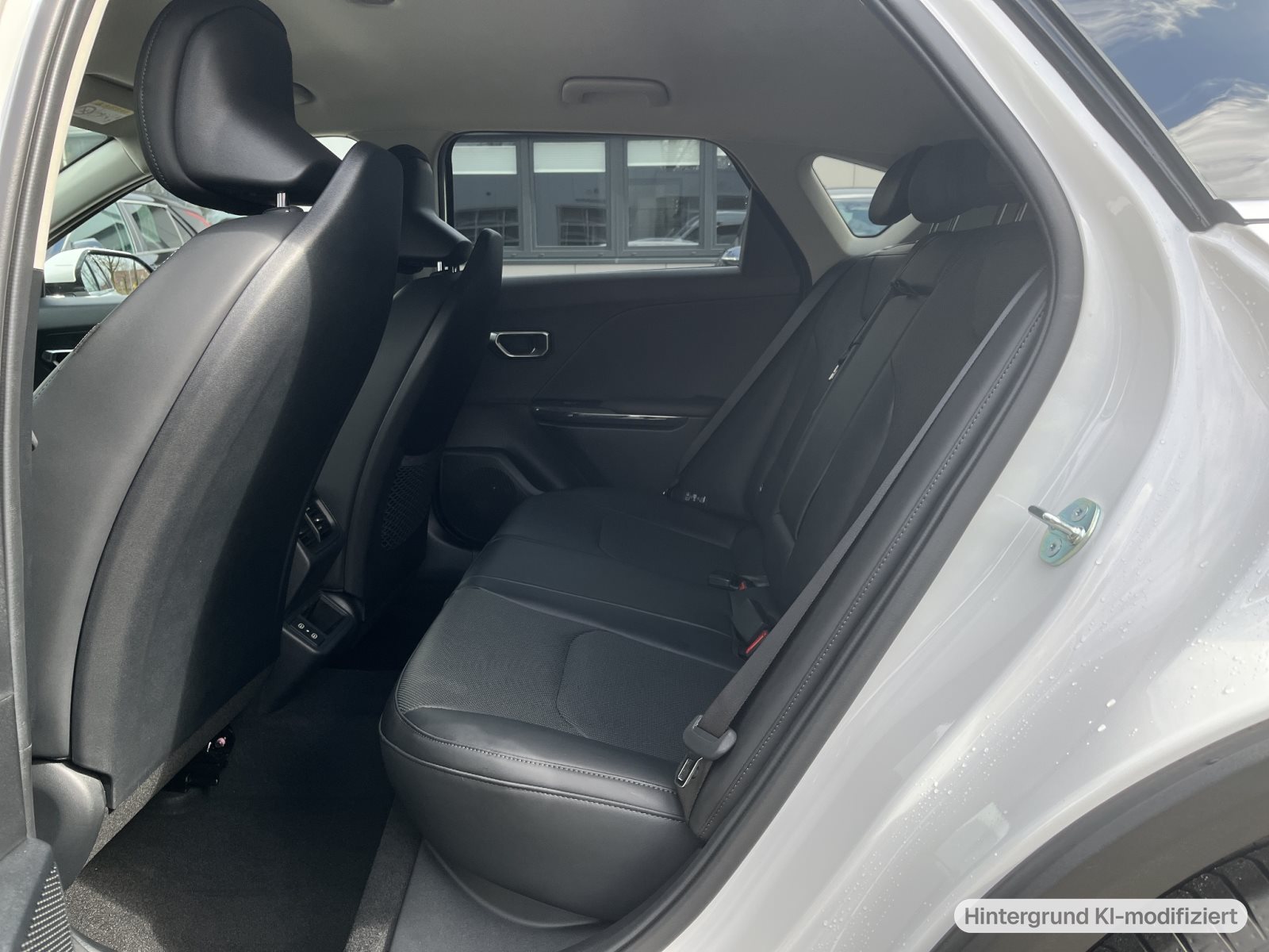 KIA K4 1.6 T-GDI 110 kW Spirit + LED + heated seats. — thumbnail 11