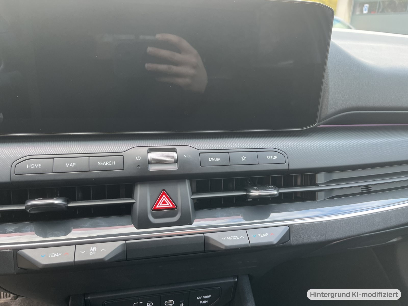 KIA K4 1.6 T-GDI 110 kW Spirit + LED + heated seats. — thumbnail 13