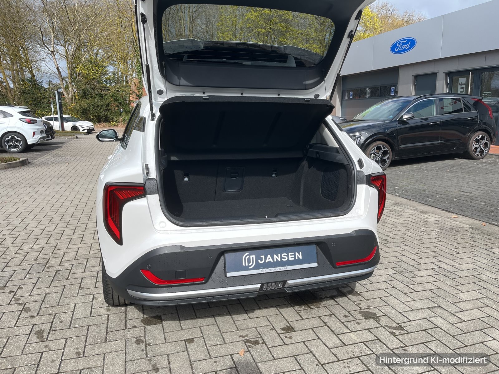 KIA K4 1.6 T-GDI 110 kW Spirit + LED + heated seats. — thumbnail 16