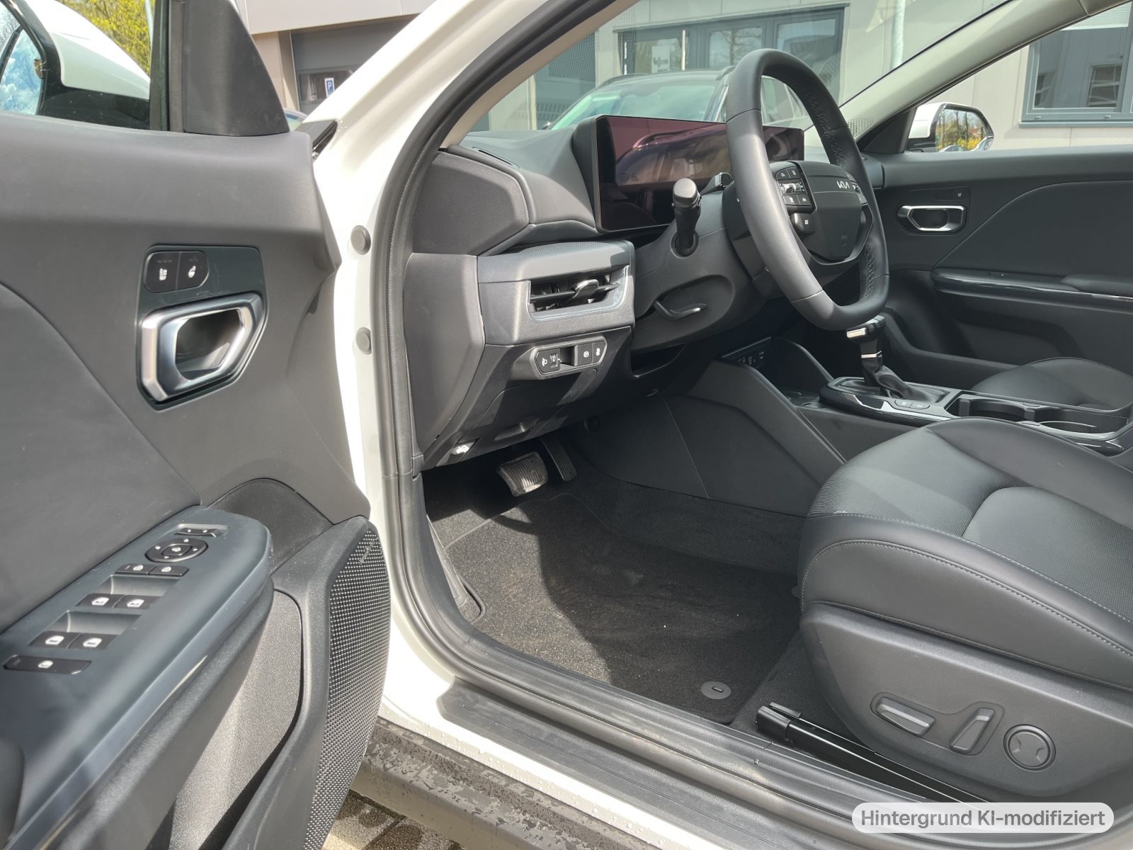 KIA K4 1.6 T-GDI 110 kW Spirit + LED + heated seats. — thumbnail 17