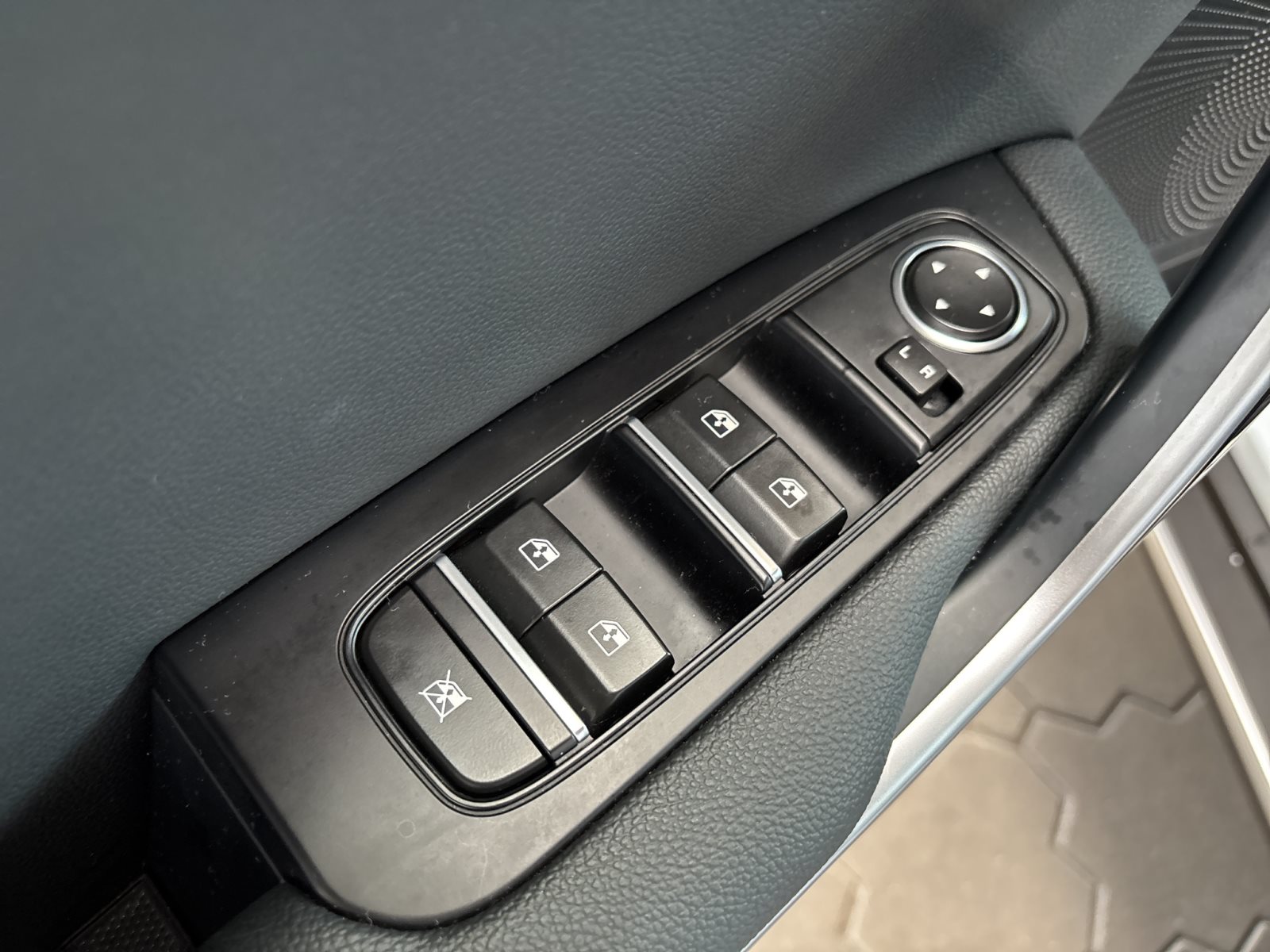 KIA XCeed 1.6 CRDi 48V DCT Vision *inkl. Winterräder* — Miniatur 21