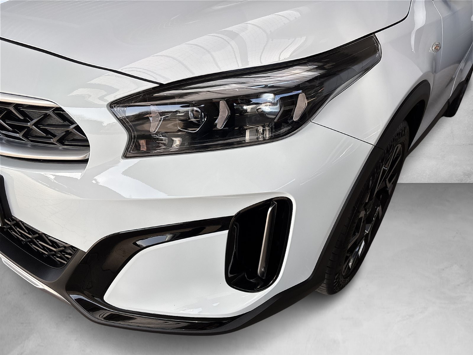 KIA XCeed 1.6 CRDi 48V DCT Vision *inkl. Winterräder* — Miniatur 9