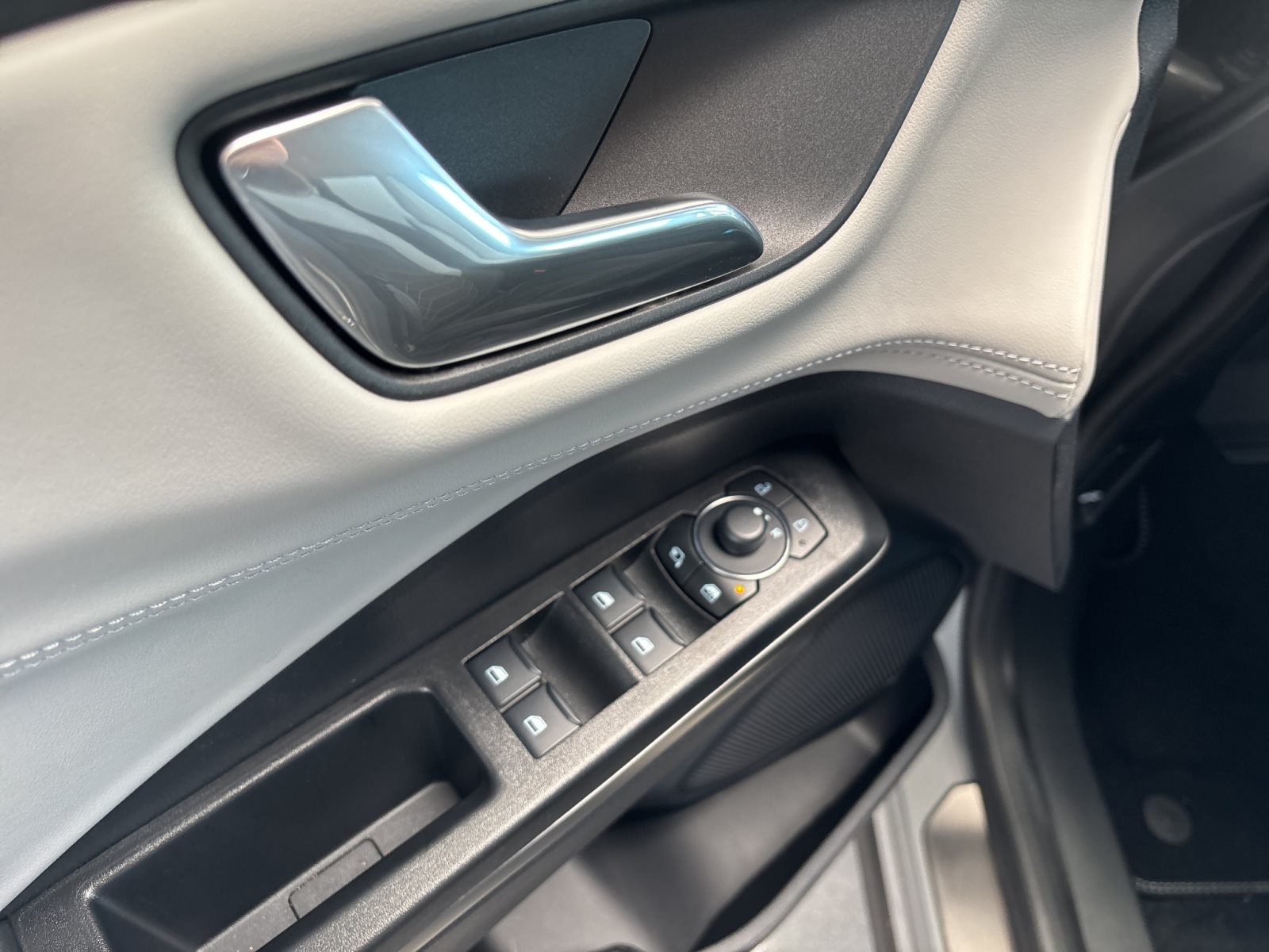 Ford Puma Gen-E Premium 43 kWh *AHK* — Miniatur 9