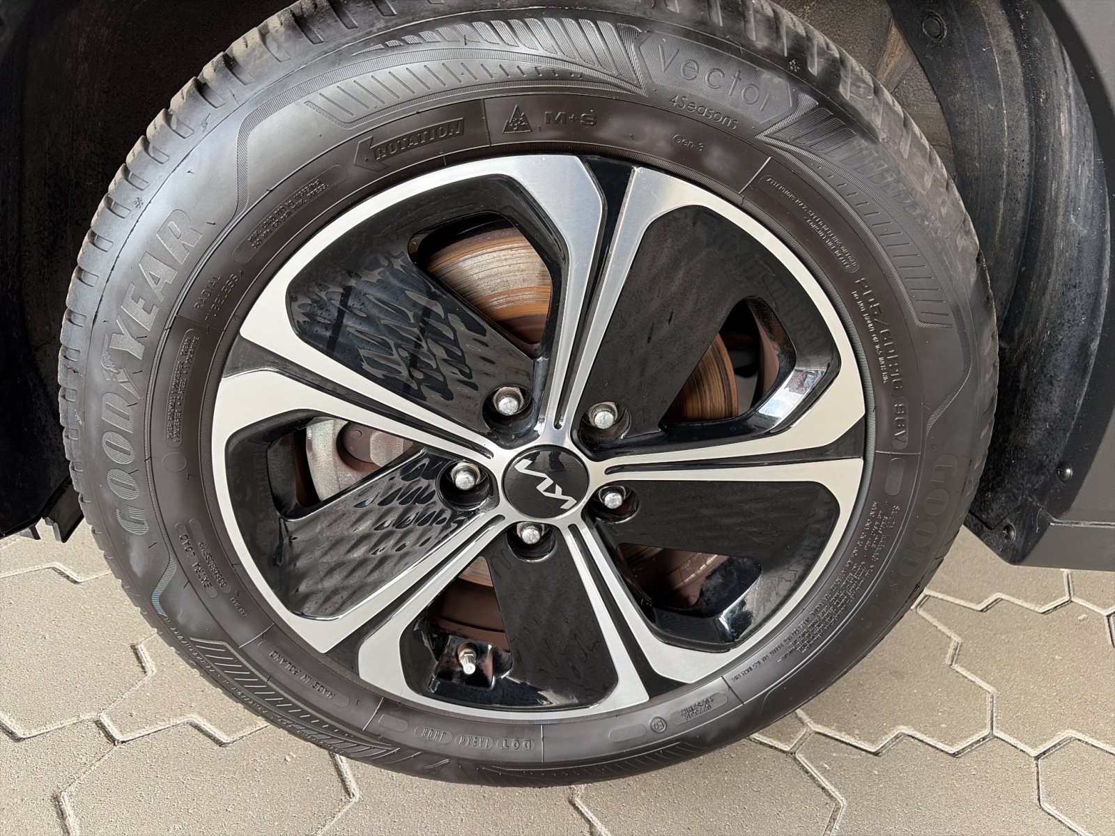 KIA XCeed Vision 1.6 Plug-in Hybrid — Miniatur 10