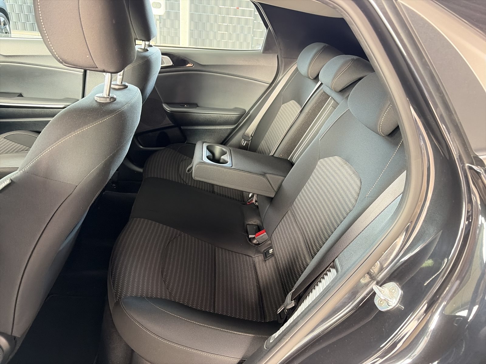 KIA XCeed Vision 1.6 Plug-in Hybrid — Miniatur 12