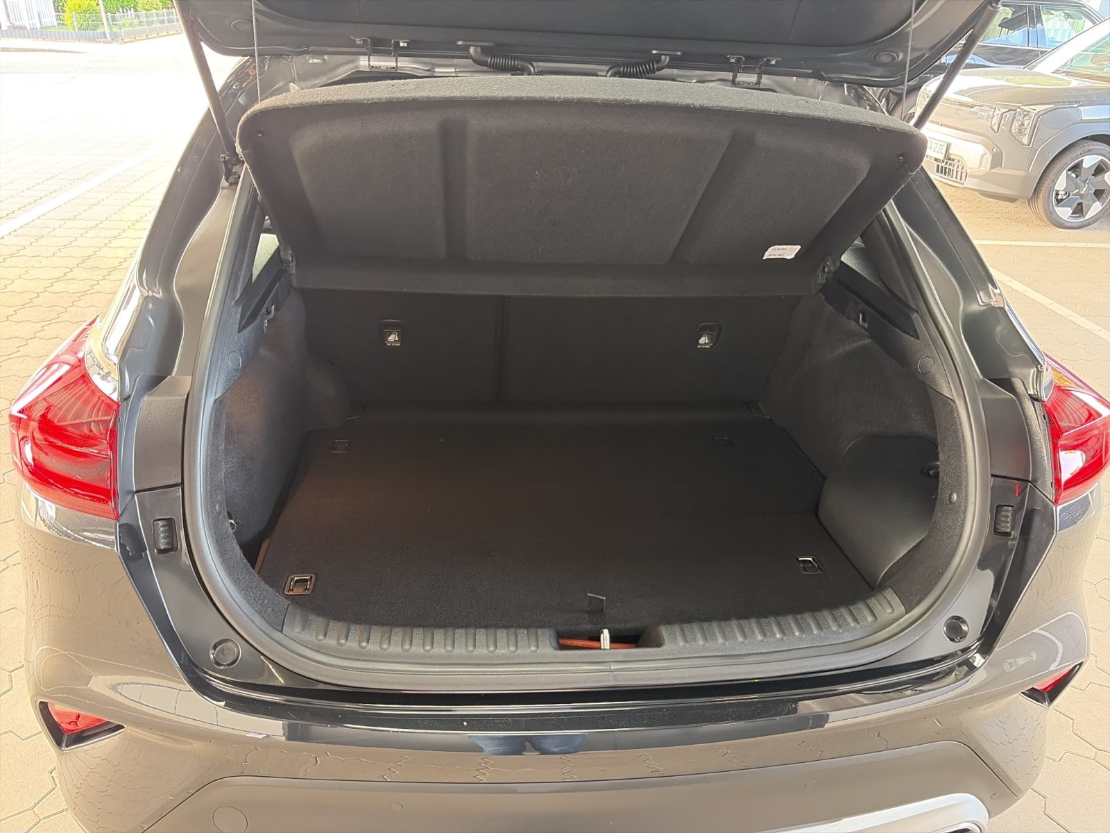 KIA XCeed Vision 1.6 Plug-in Hybrid — Miniatur 20