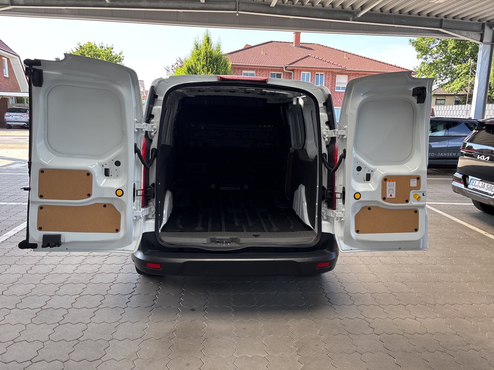 Ford Transit Connect 1.5 EcoBlue Kasten lang Trend — Miniatur 19