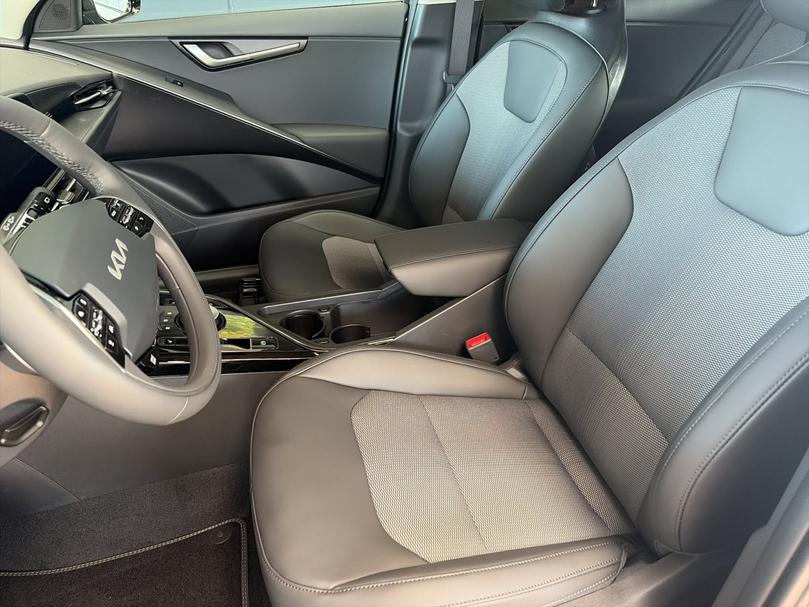 KIA Niro HEV 1.6 GDI DCT Vision — Miniatur 10