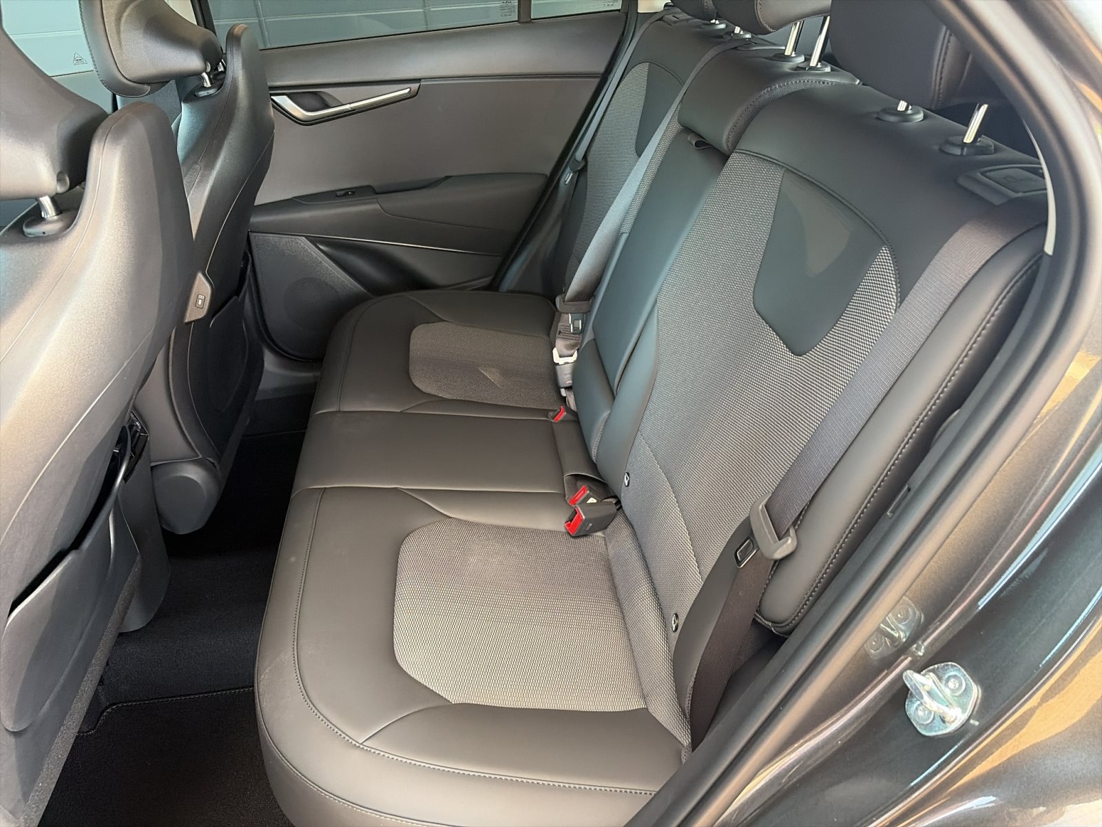 KIA Niro HEV 1.6 GDI DCT Vision — Miniatur 11