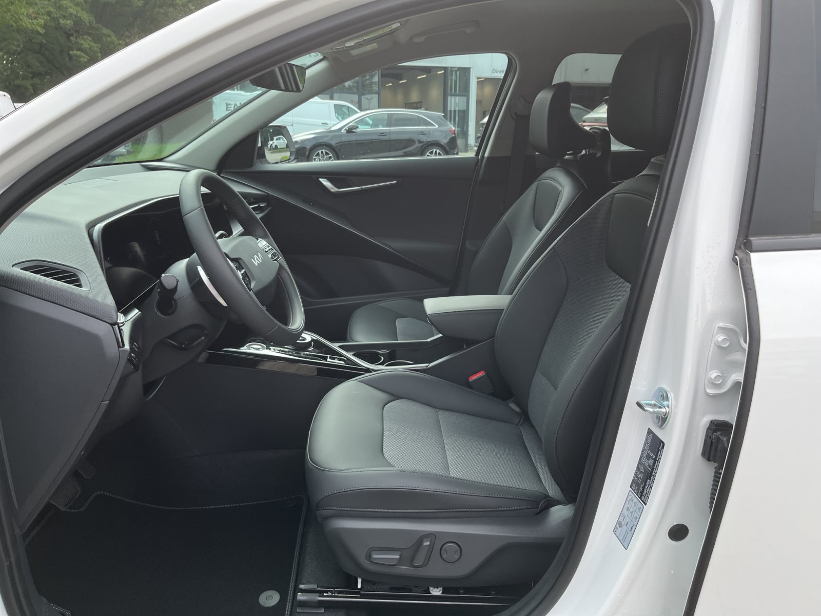 KIA Niro Hybrid Vision — Miniatur 10