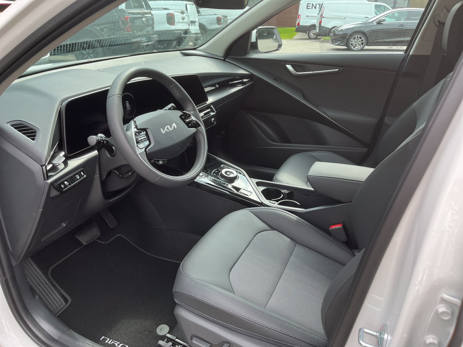 KIA Niro Hybrid Vision — Miniatur 18