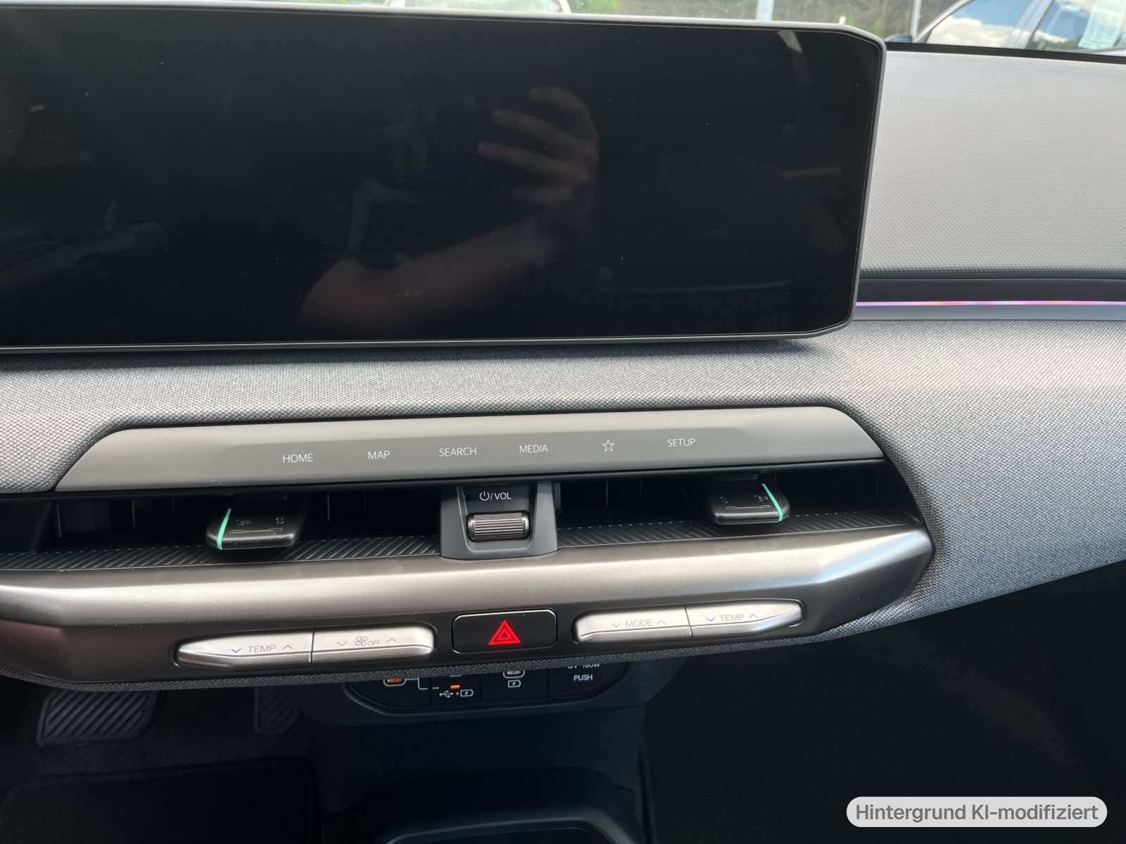 KIA EV4 81 kWh FWD Earth P3 P4 P5 P6 + tow bar — thumbnail 13