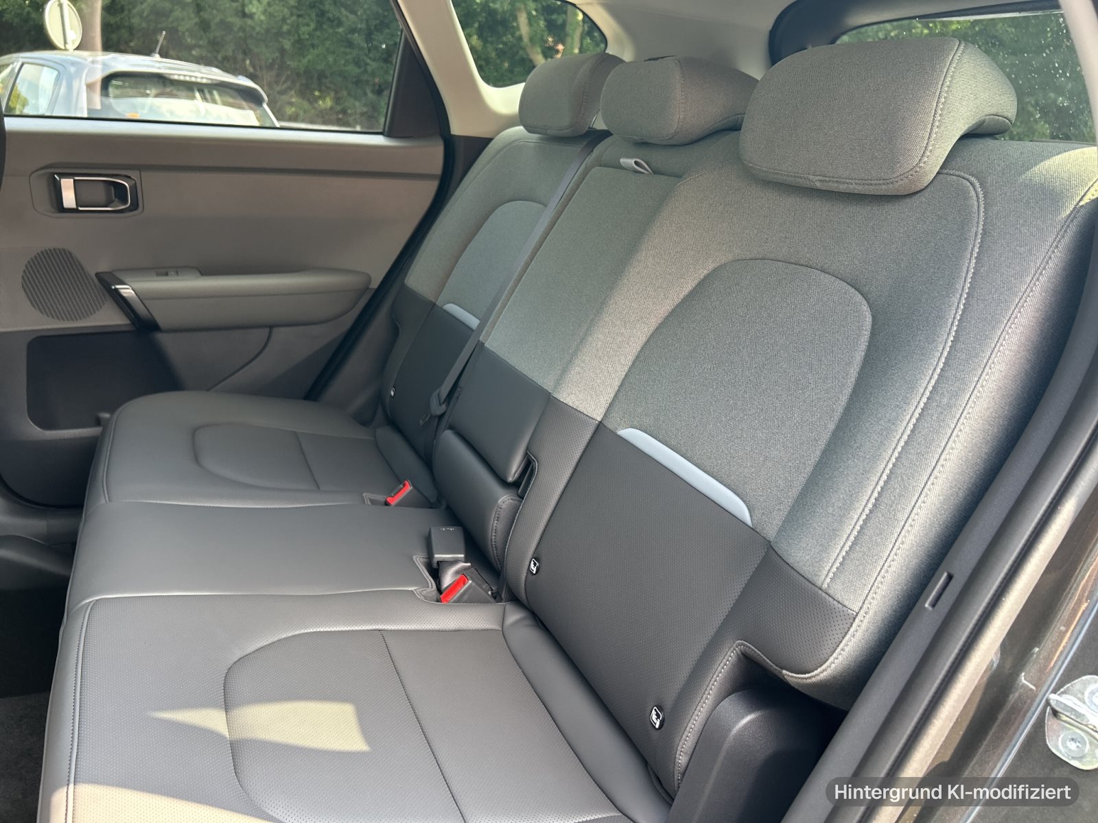 KIA Seltos 1.6T DCT 132 kW Vision + Design Package — thumbnail 11