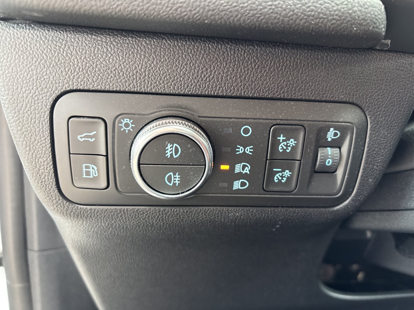 Ford Kuga Plug-In Hybrid ST-Line X — Miniatur 18