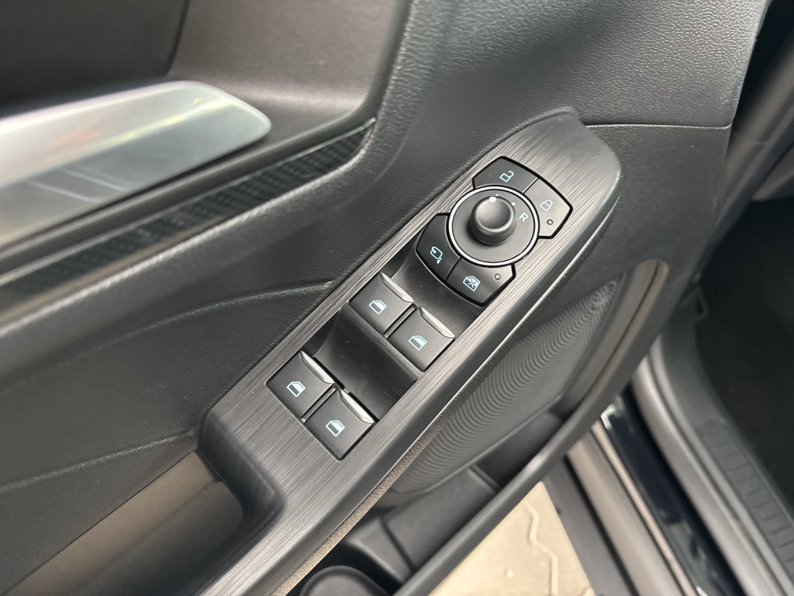 Ford Kuga Plug-In Hybrid ST-Line X *el. AHK*GZJR* — Miniatur 22