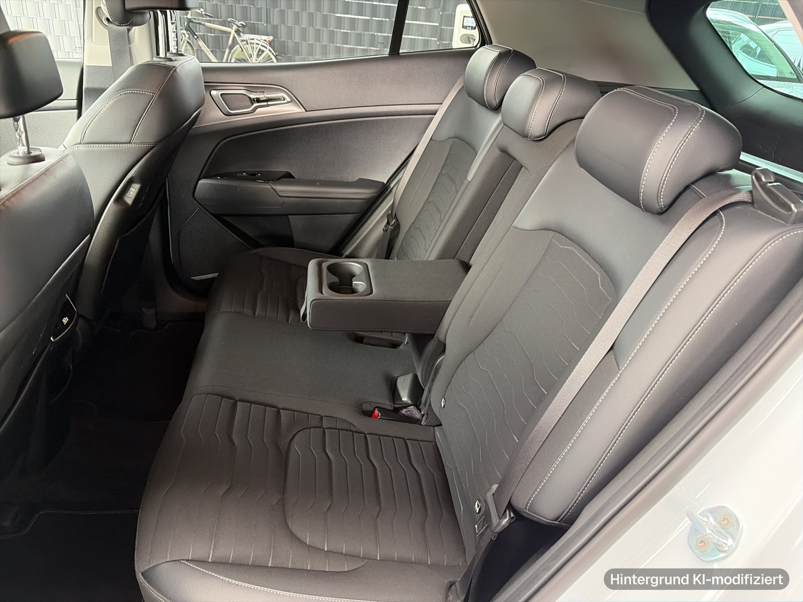 KIA Sportage 1.6 T-GDI Plug-in Hybrid 4WD — Miniatur 12