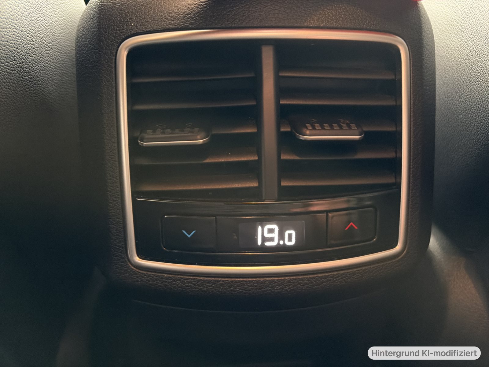 KIA Sportage 1.6 T-GDI Plug-in Hybrid 4WD — Miniatur 24