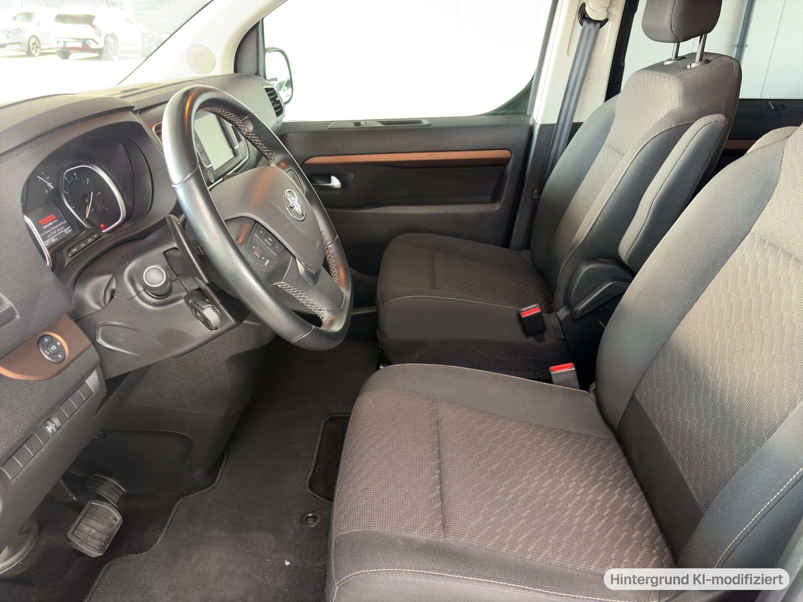 Toyota Proace Verso 2.0 D-4D L1 Team Deutschland — thumbnail 11