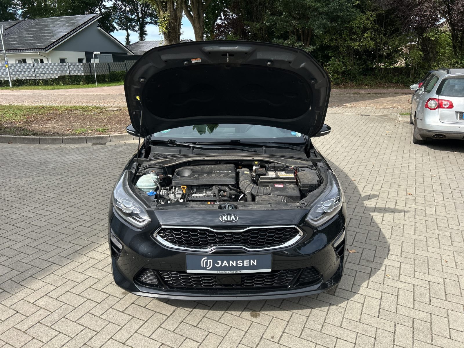 KIA Ceed Sportswagon Platinum Edition + Automatik + Sitzheizung + Rückfahrkamera+ Heizbares Lenkrad — Miniatur 16