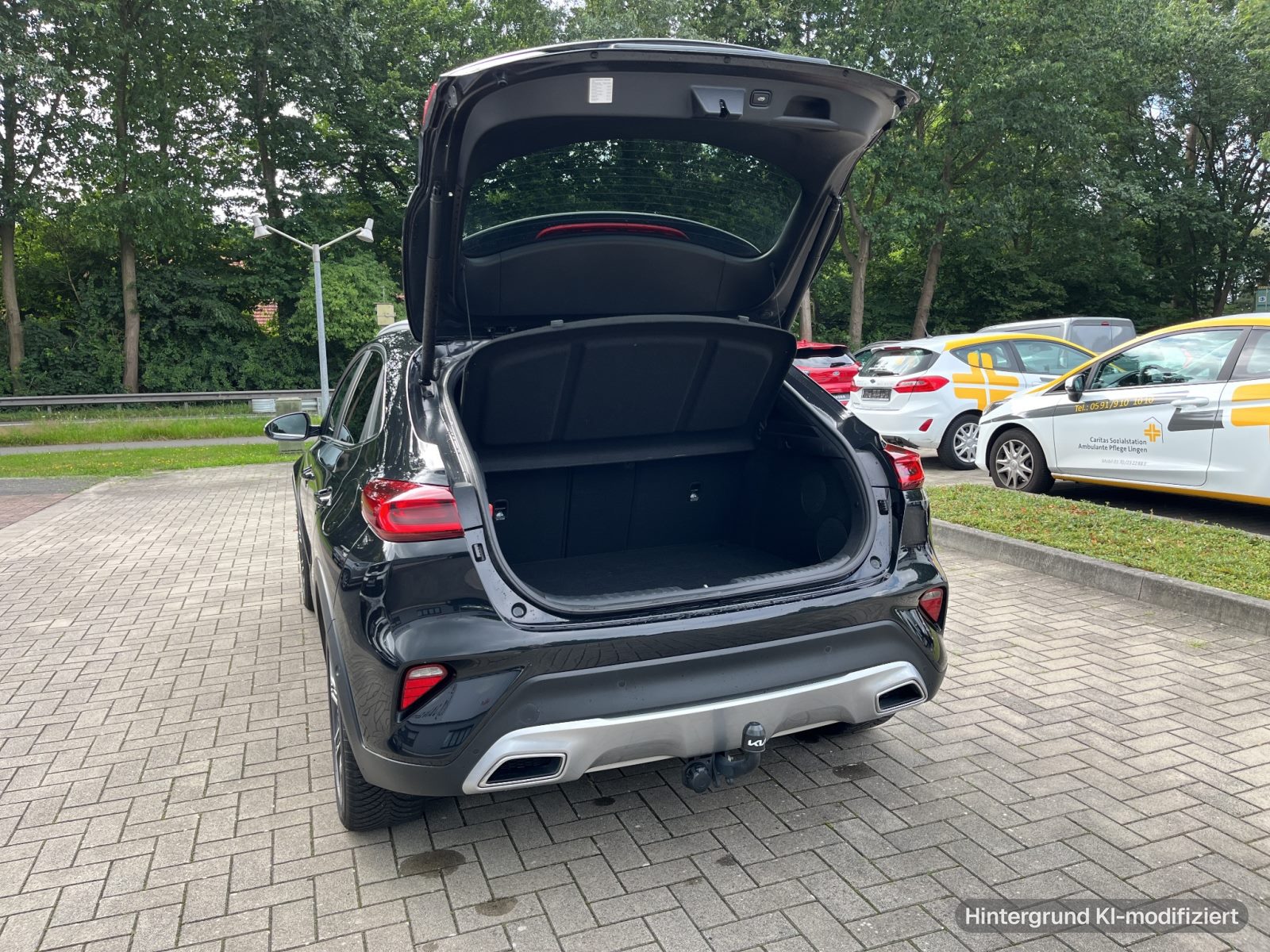 KIA XCeed Xdition+tow bar+M&S tyres+LED+JBL — thumbnail 17