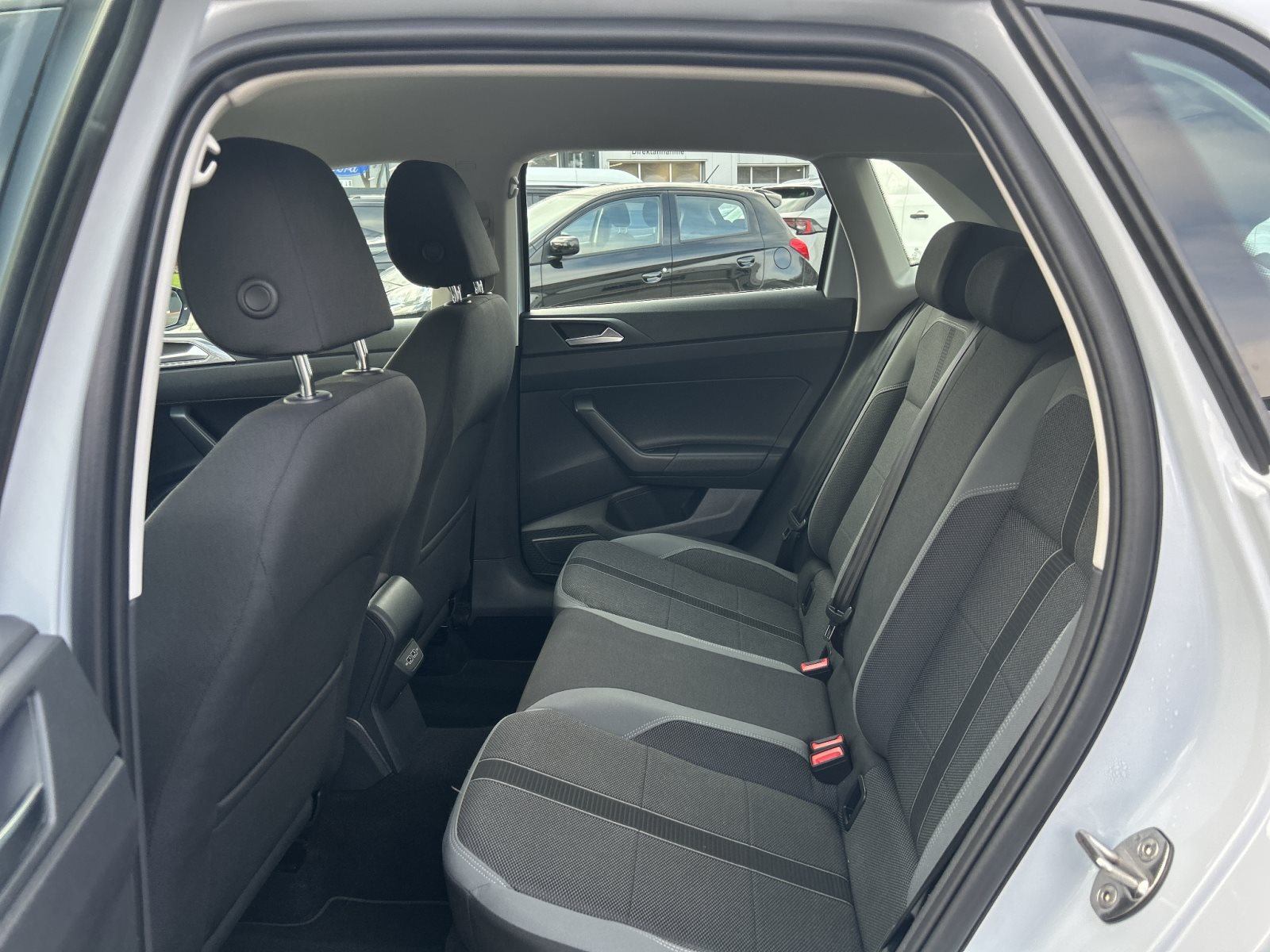 VW Polo VI Highline+AHK+Allwetter+Sitzheizung — Miniatur 12