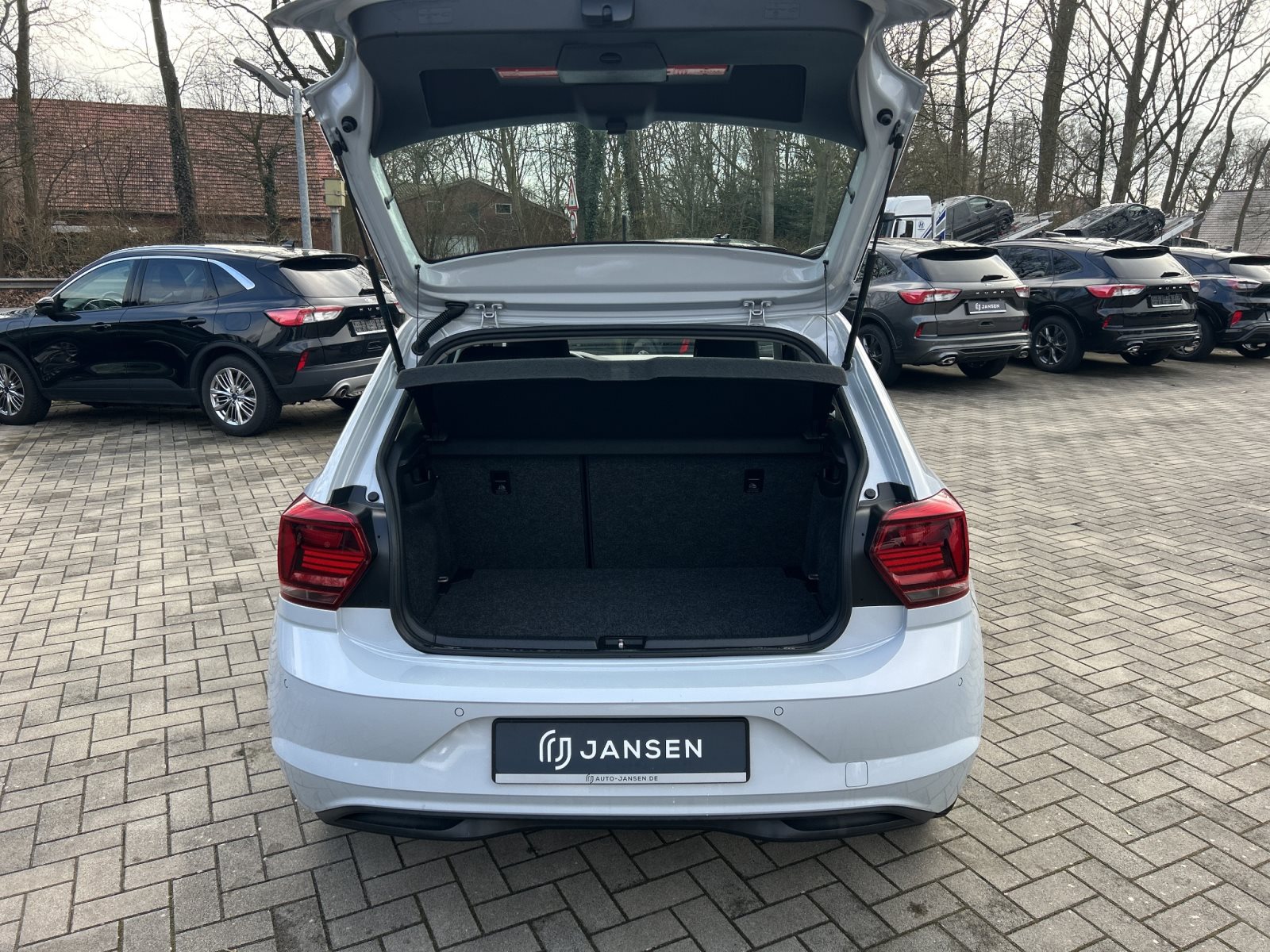 VW Polo VI Highline+AHK+Allwetter+Sitzheizung — Miniatur 17