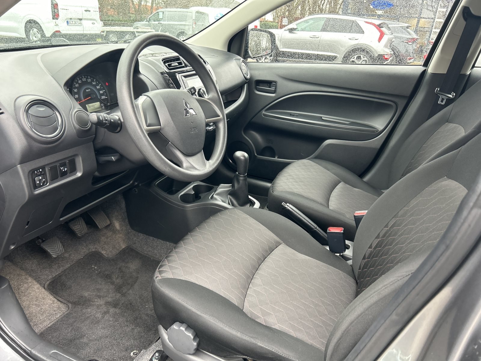 Mitsubishi Space Star SPIRIT+BT+Klimaanlage — Miniatur 18
