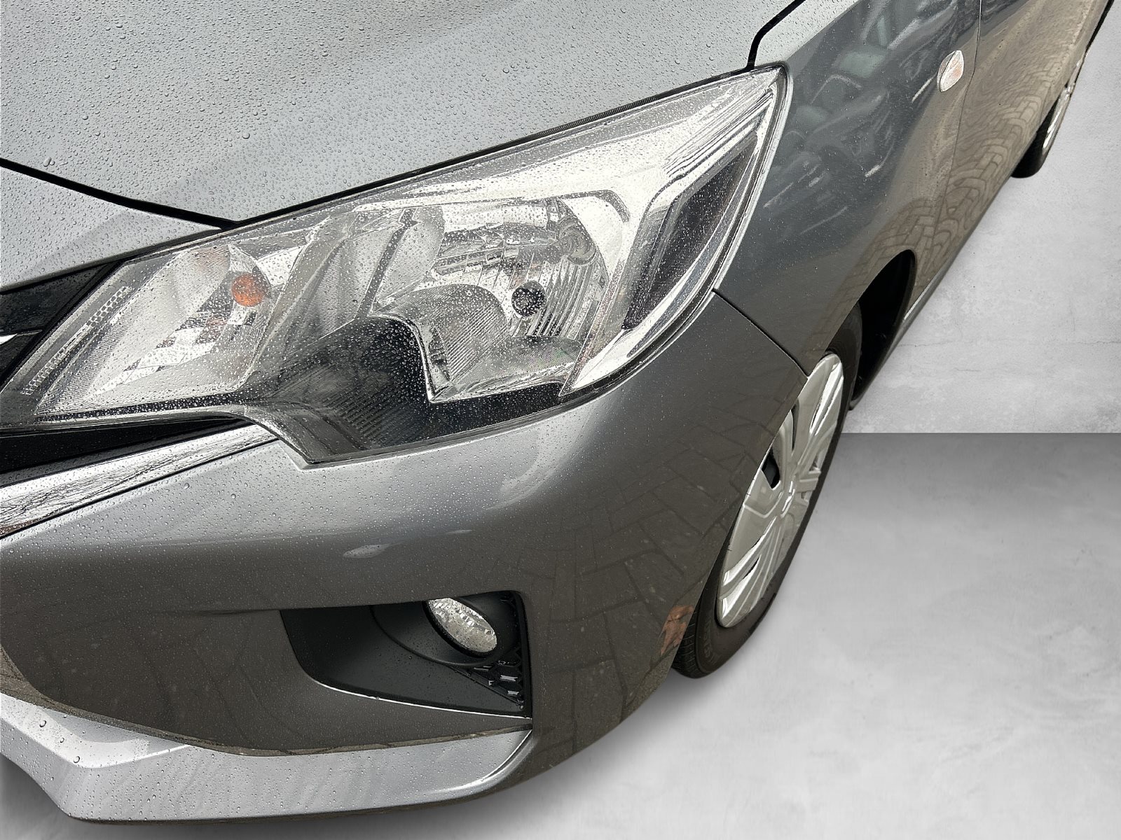 Mitsubishi Space Star SPIRIT+BT+Klimaanlage — Miniatur 9