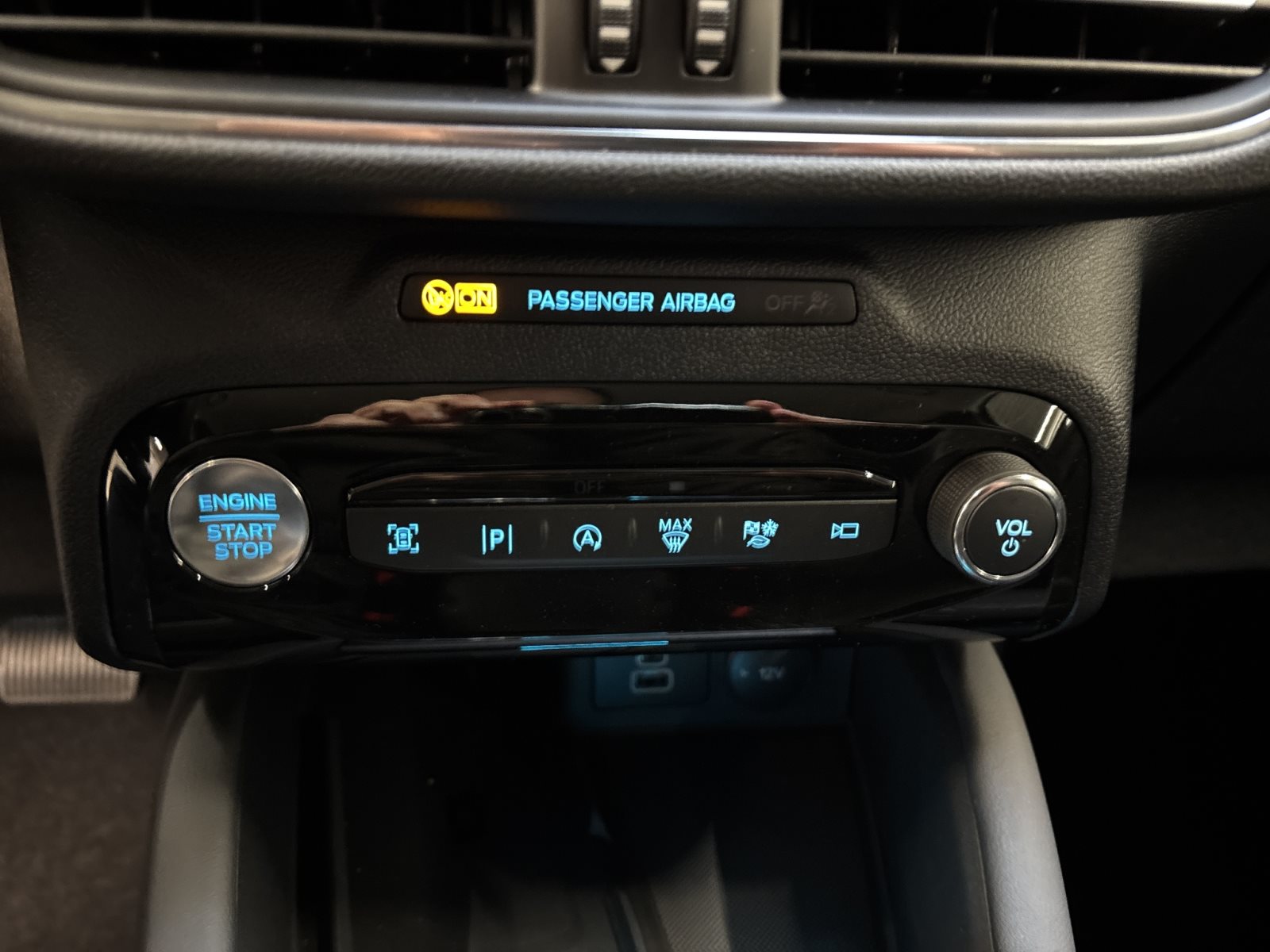 Ford Kuga Titanium 1.5 EcoBoost Automatik — Miniatur 16