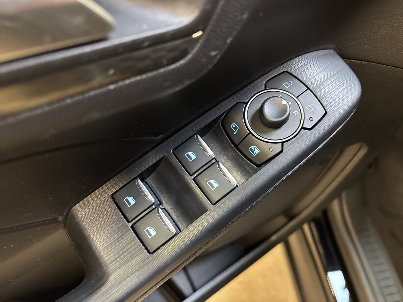 Ford Kuga Titanium 1.5 EcoBoost Automatik — Miniatur 19