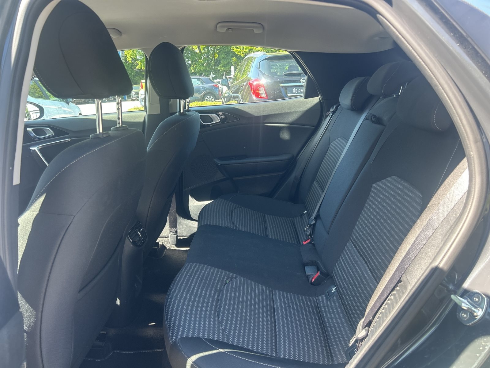 KIA XCeed Vision Plug-in Hybrid+NAVI+MS Reifen+LED — Miniatur 12