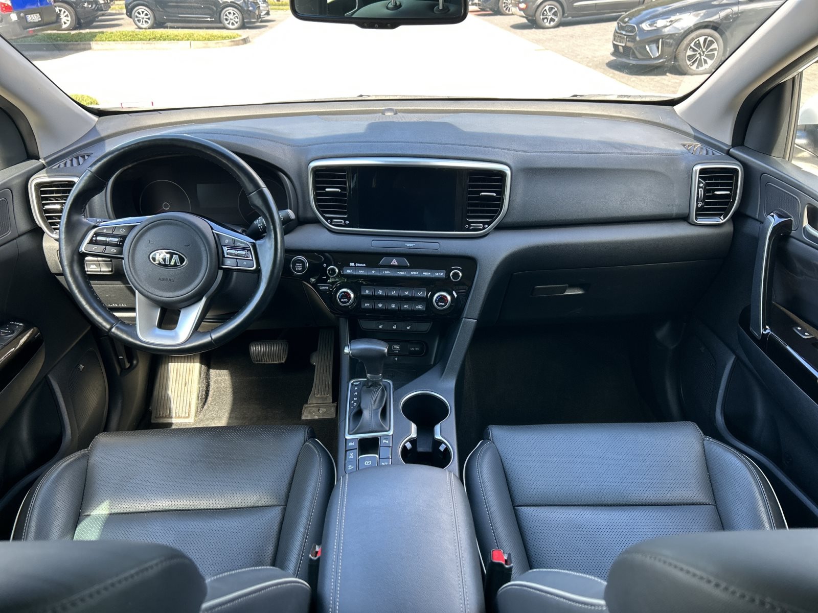 KIA Sportage Black Edition 4WD+elektrische Sitze+Leder+Smart Key — Miniatur 15